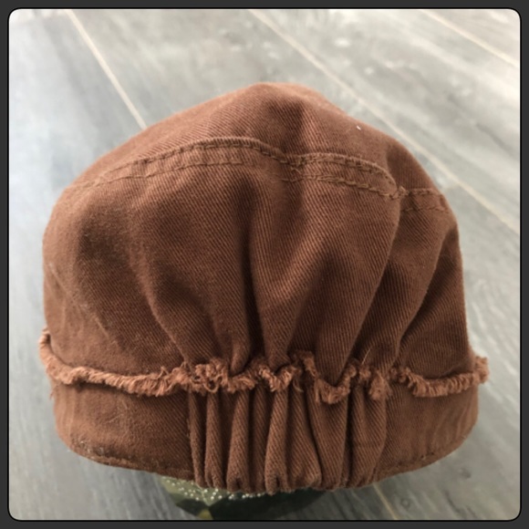 Brown Button Accent Baker Boy Hat - Picture 6 of 6